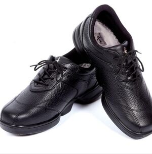 Ziwaza hok orthopédic shoes size 4 color black used good Condition